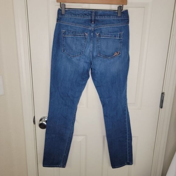 Express super skinny mid-rise distressed denim jean 2short 2s - Picture 4 of 6